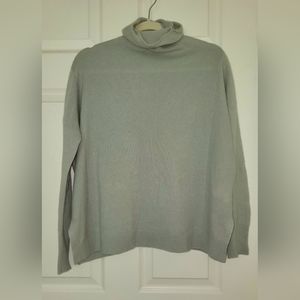 Club Monaco 100% Cashmere Sweater
